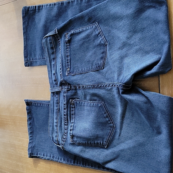 N Y J D DARK BOOTCUT JEANS - Picture 2 of 10